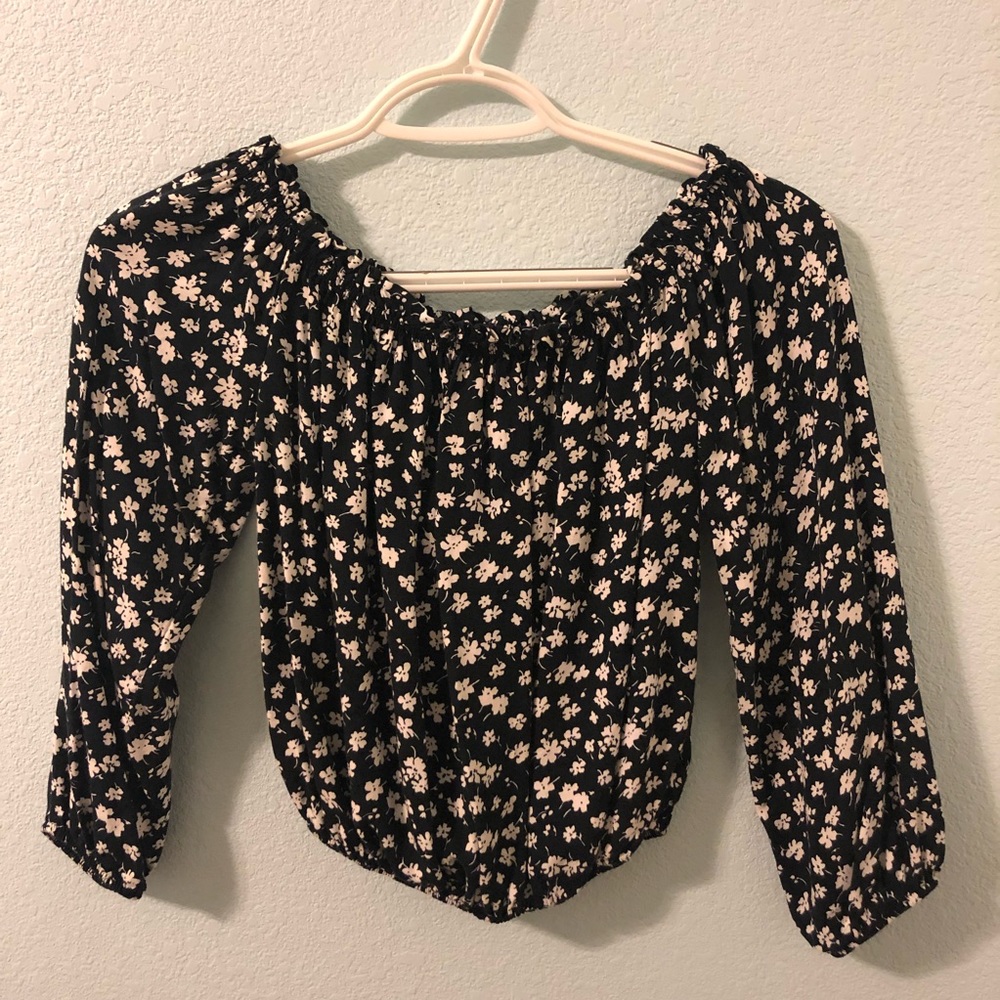 Brandy Melville Off the Shoulder Crop